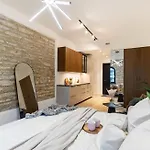 Stylish Loft In Volta Quarter
