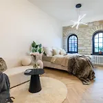 Stylish Loft In Volta Quarter Apartman *