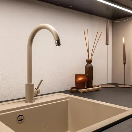 Stylish Loft In Volta Quarter Lägenhet